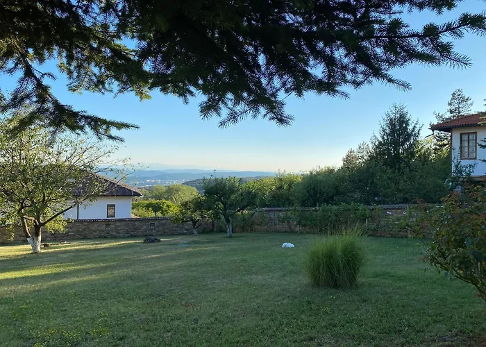 Πανσιόν Debar *